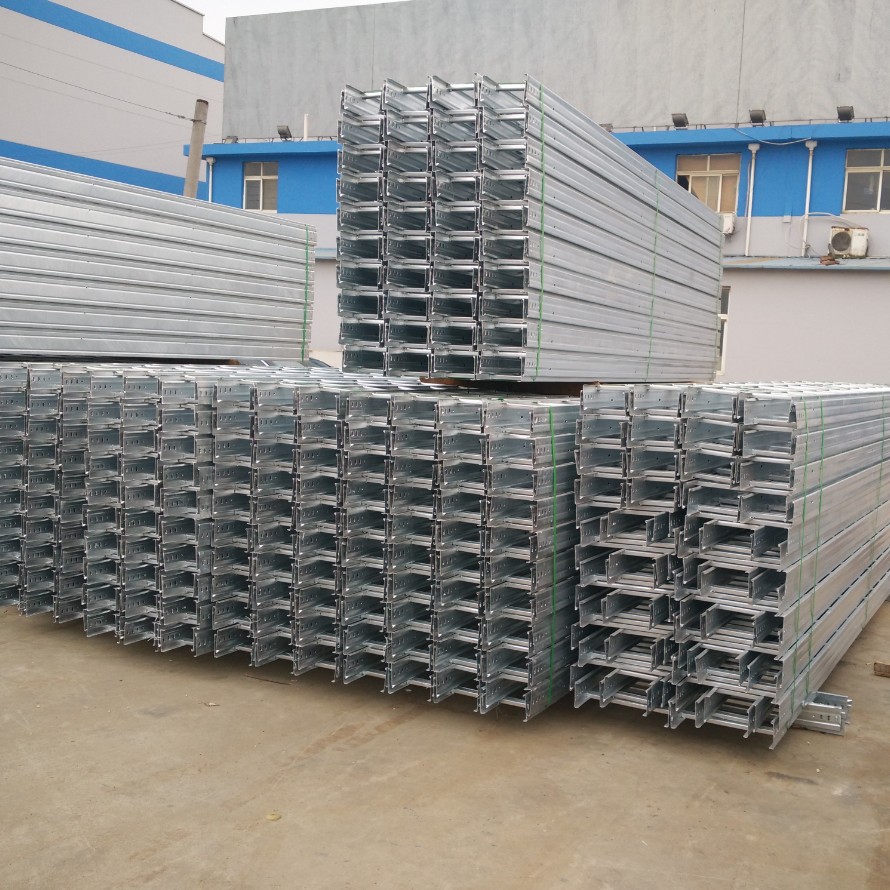 華全熱鍍鋅橋架廠家，直銷各類梯式、槽式熱鍍鋅橋架