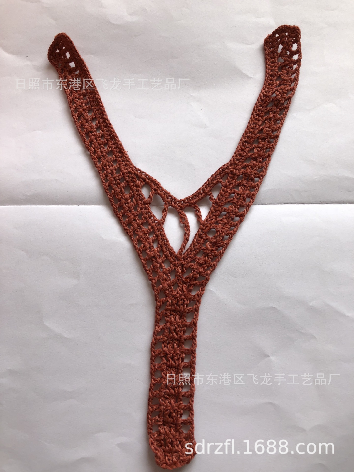 供应手钩衣领花边．手勾花边．手勾衣领．款式新品种全