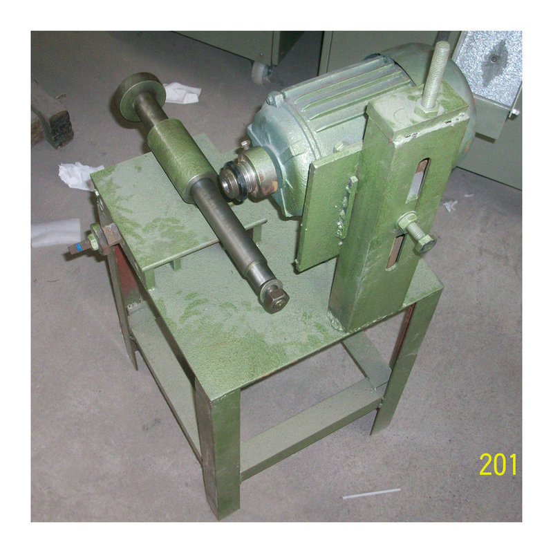 供应牙签机竹木牙签机 牙签包装机 一次性牙签筷子机