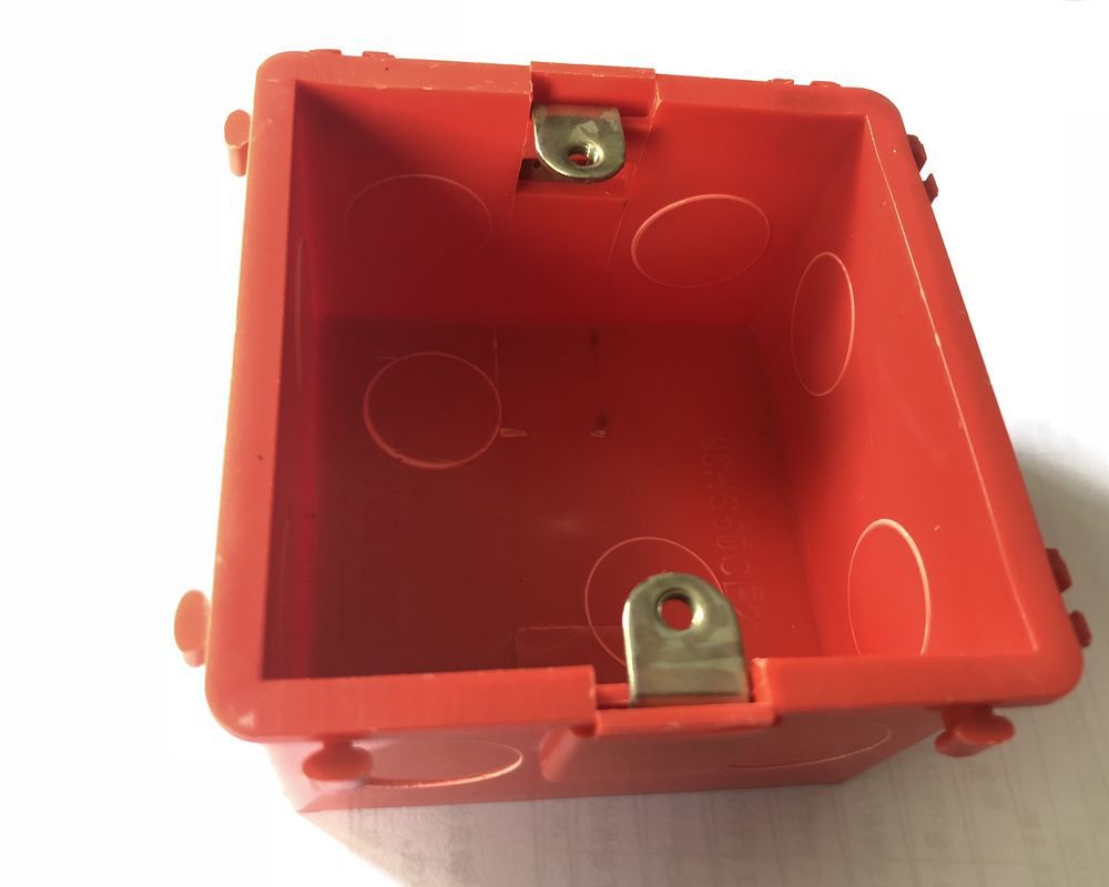家装PVC阻燃86型红色插片式(卡扣式可拼装可组合)开关底盒