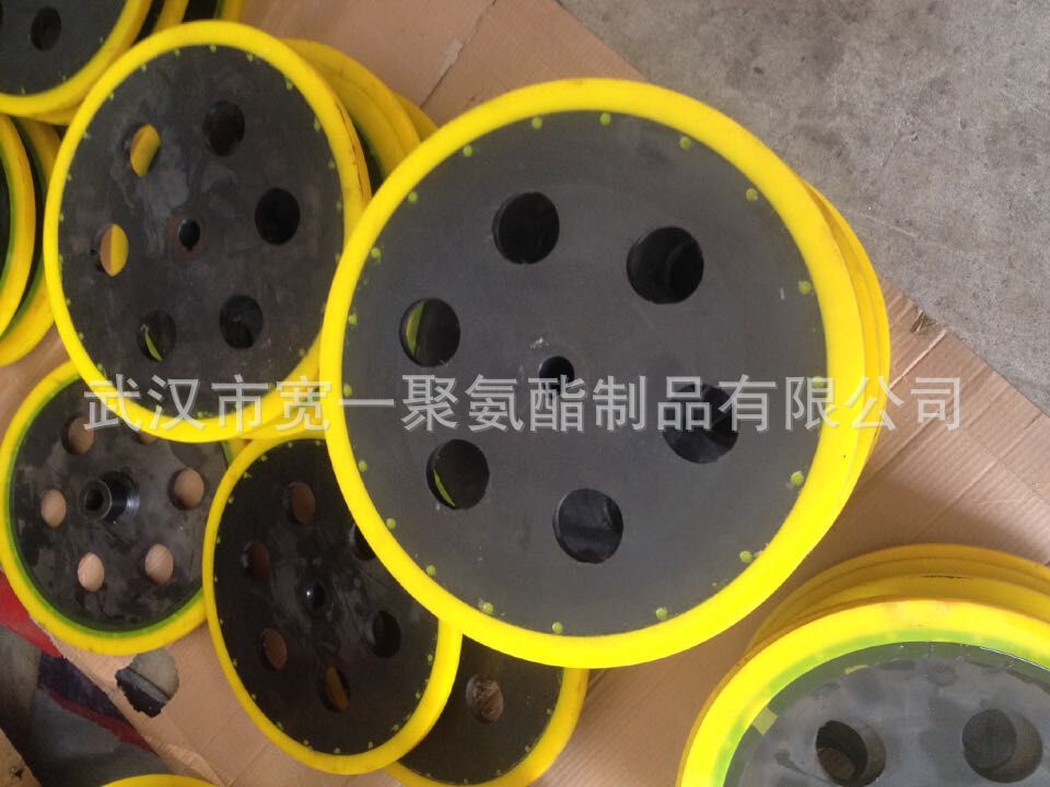 供应江苏南京输送设备用聚氨酯胶轮包胶，传动胶轮包胶
