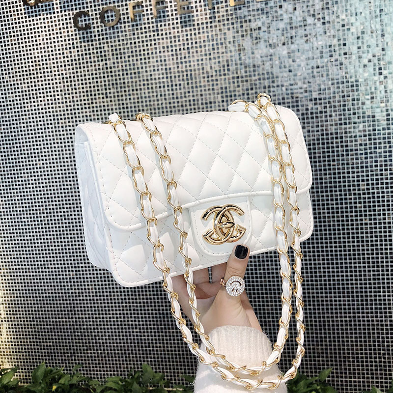 Women's Bag 2025 New Korean Style Quilted Small Fragrant Style Chain Bag Ins Single Shoulder Diagonal Small Square Bag Lock Small Bag Women's Bag 2025 New Korean Style Quilted Small Fragrant Style Chain Bag Ins Single Shoulder Diagonal Small Square Bag Lock Small Bag