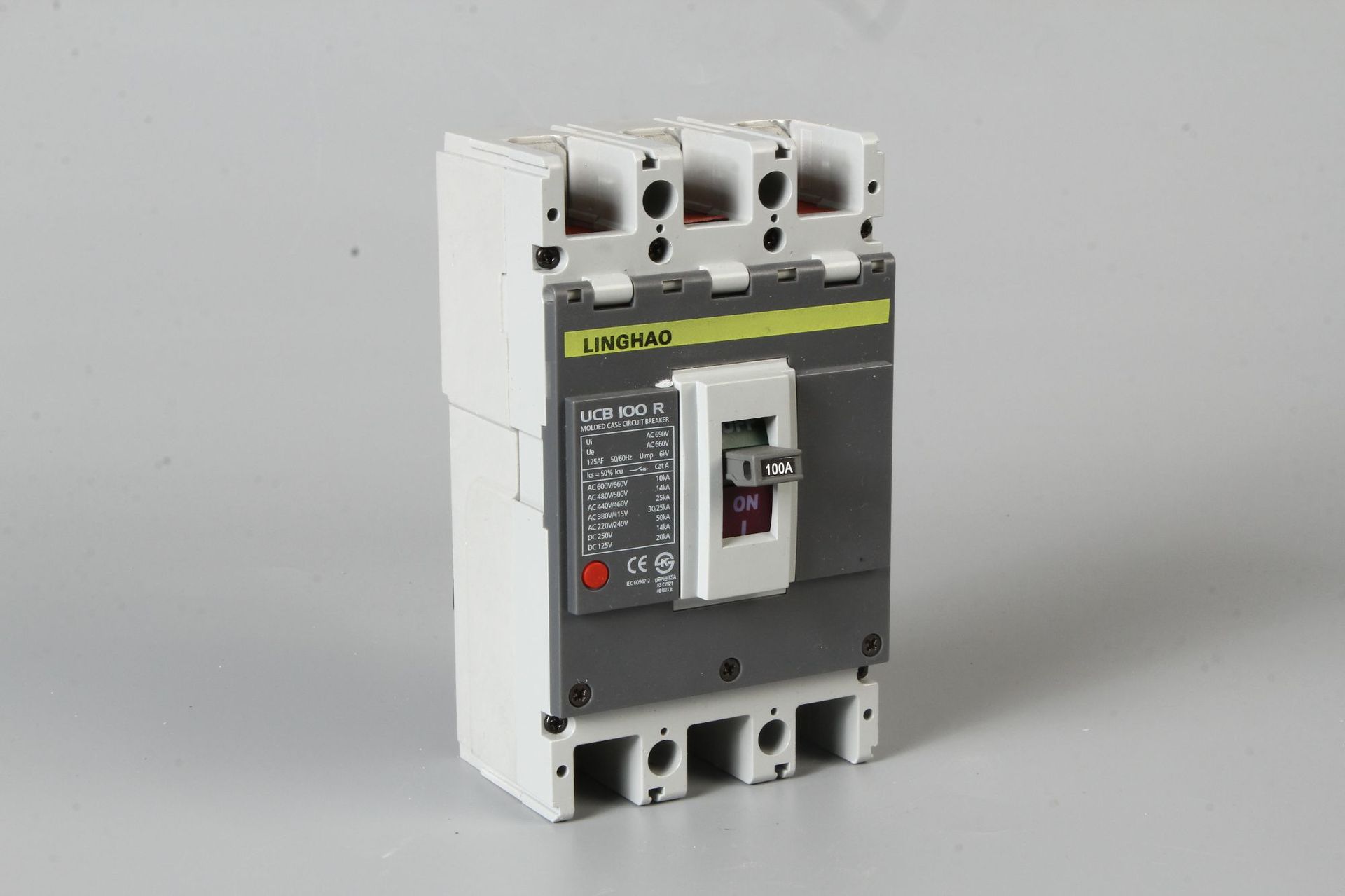 UCB125R塑壳断路器 (3)