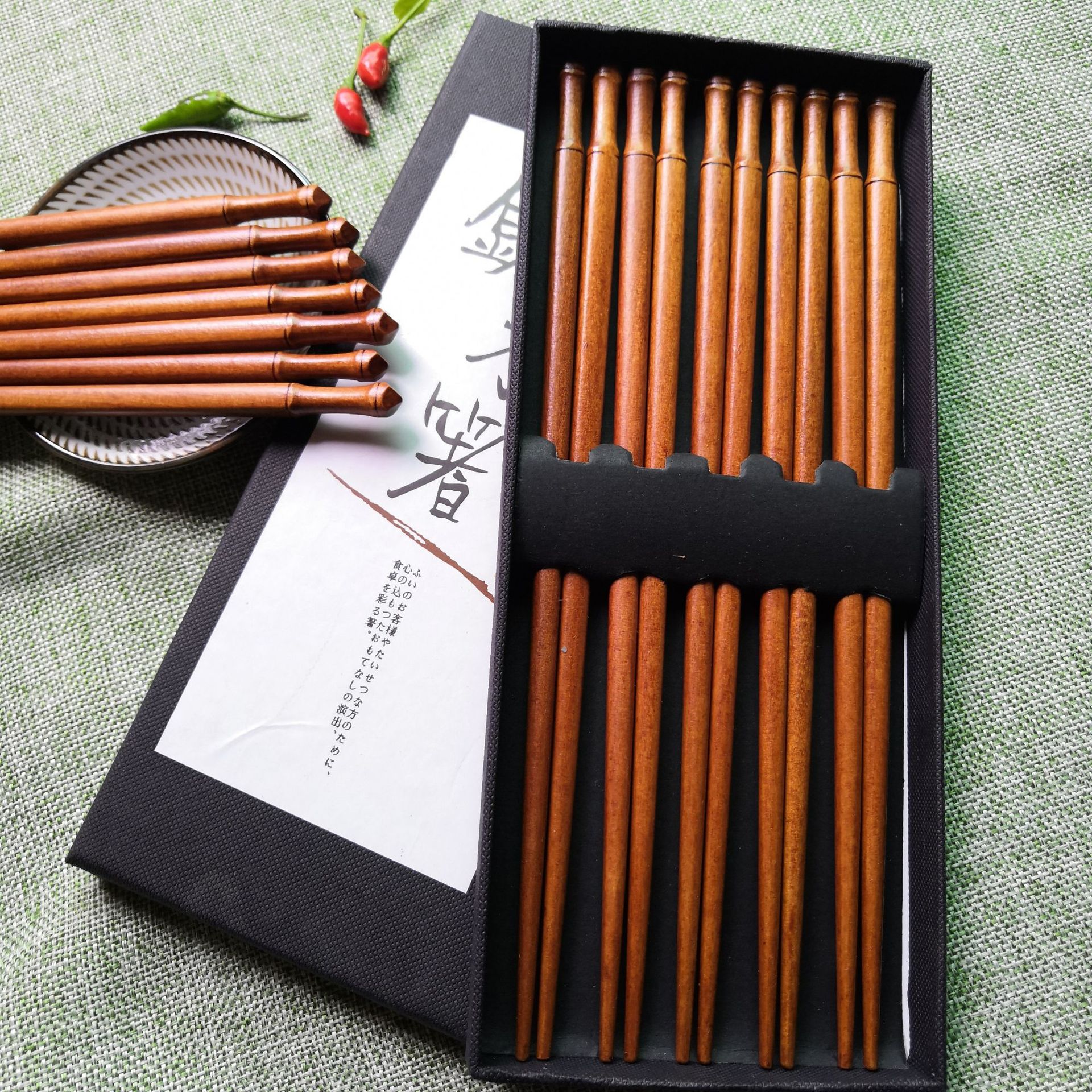 厂家批发 日式木筷子五双礼盒套装创意筷子 家用工艺筷子可订