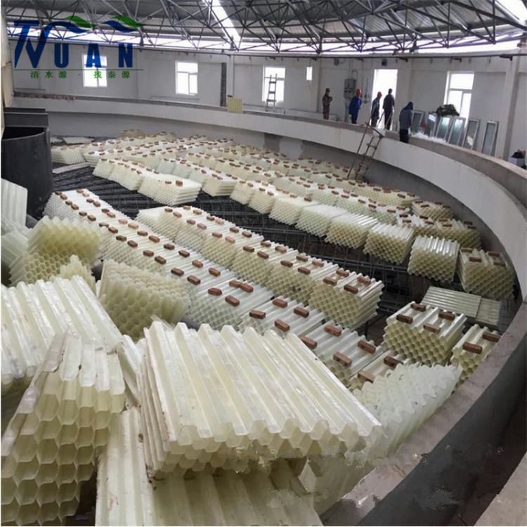 生产厂家 批发 ￠35,￠50,￠80六角玻璃钢蜂窝斜管填料  斜管填料