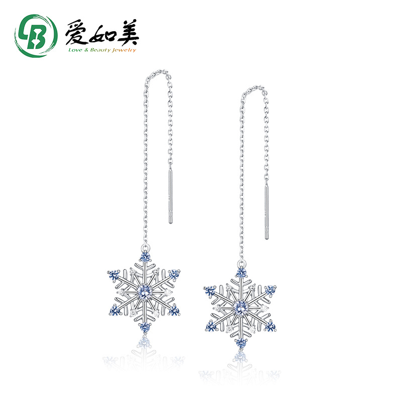 European And American Fashion S925 Sterling Silver Earrings Versatile Snowflake Christmas Earrings For Girls Sweet Accessories
