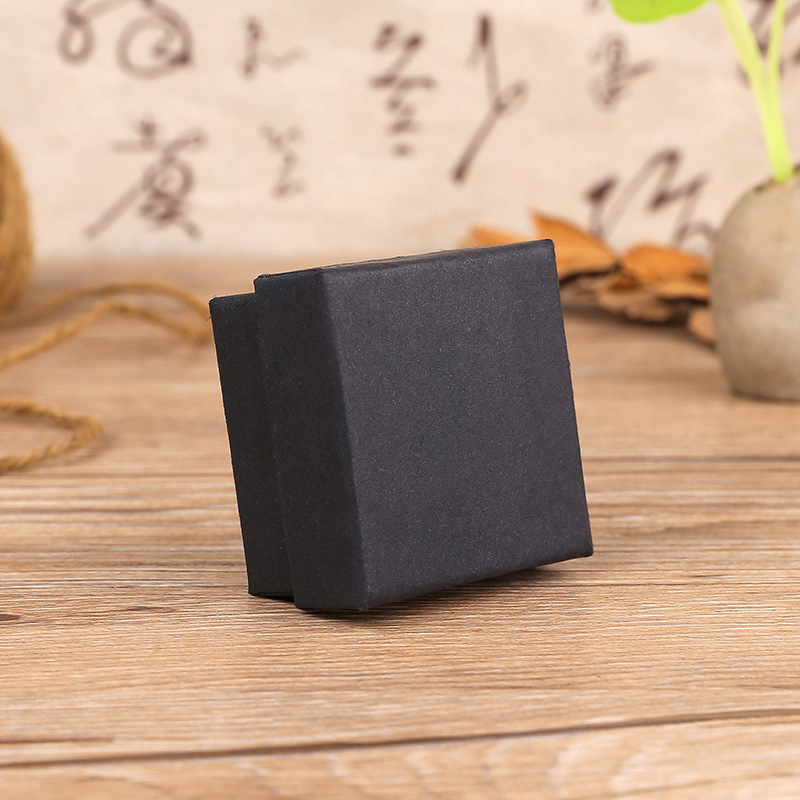 Vintage Style Solid Color Kraft Paper Jewelry Boxes display picture 5
