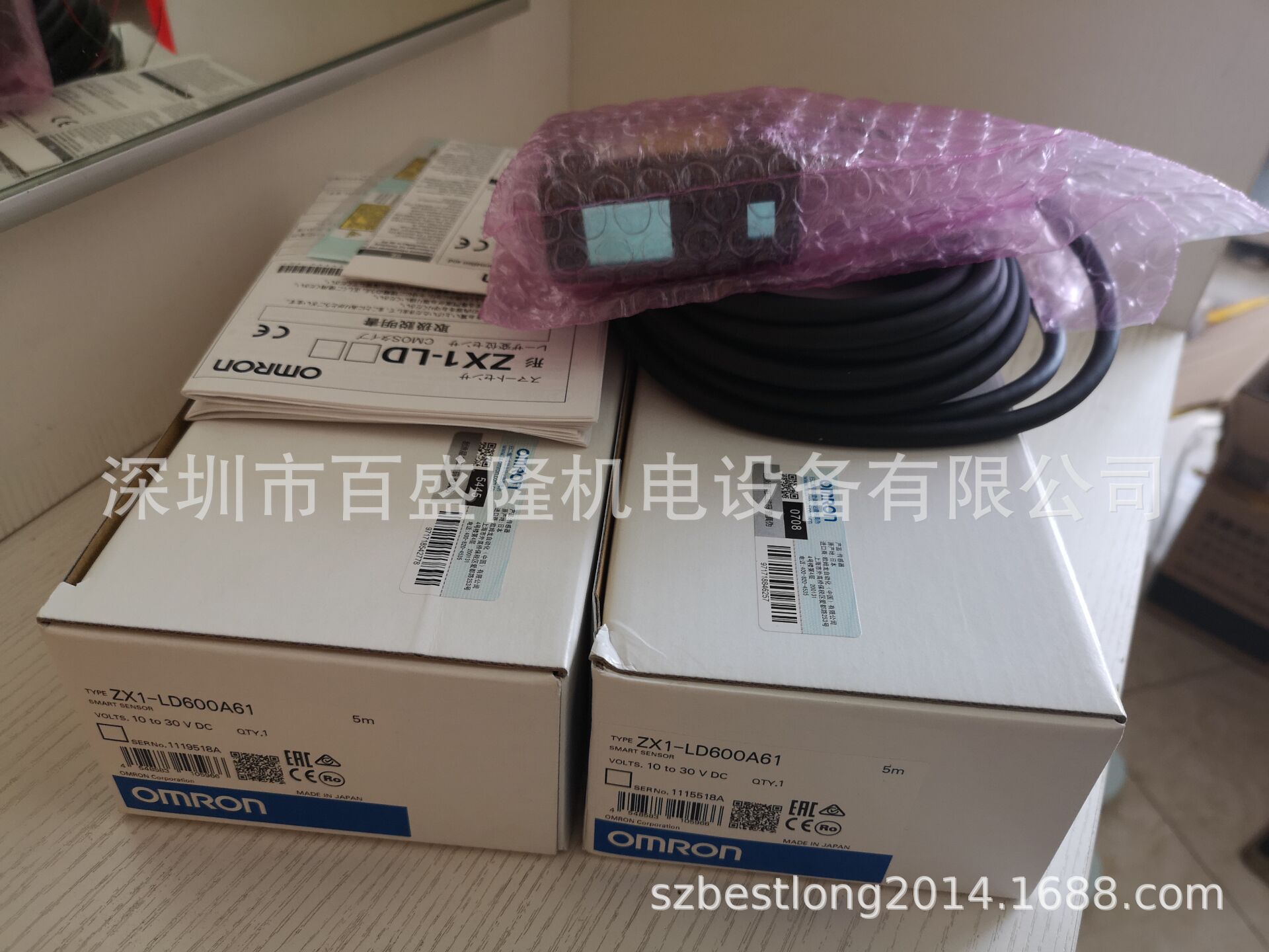Omron/欧姆龙原装全新 激光位移传感器ZX2-LD50V ZX-LD30V