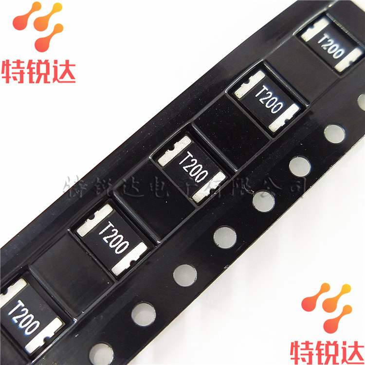 SMD1812P200TF 2A 丝印：T200 贴片自恢复保险丝 全新现货