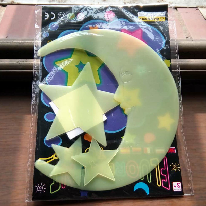 Fluorescerande 3d måne och stjärnor väggdekaler för sovrum_voghion.com