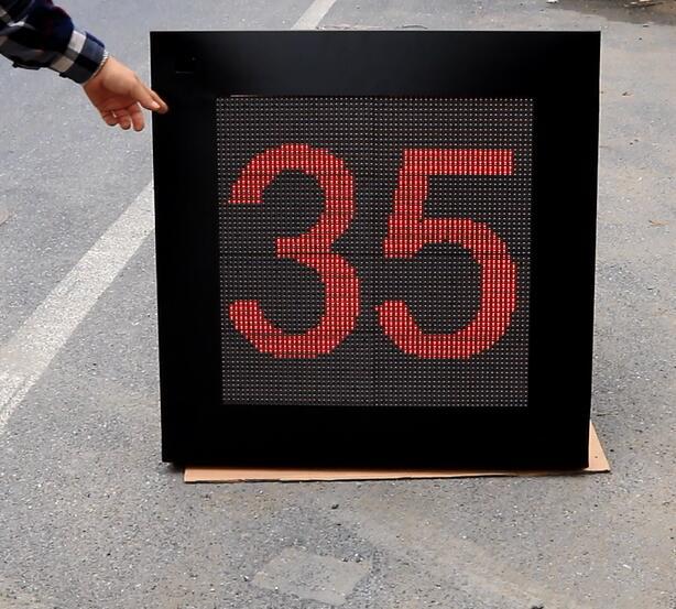 LED车速反馈仪LED雷达测速仪雷达测速显示屏满屏笑脸哭脸测速仪