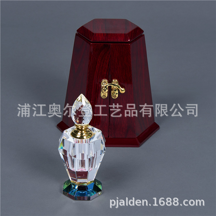 Export double-door wooden gift box, hexagonal packaging, high-end Middle Eastern essential oil bottle wooden box, crystal perfume gift set detail image 3