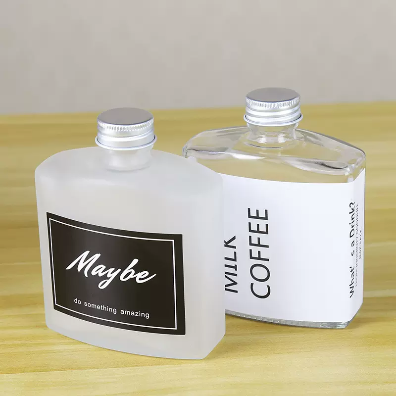 新款创意酒瓶磨砂扁酒瓶300ml透明玻璃瓶 带盖密封可做厂家批发