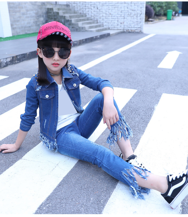 9166355910_1843593818