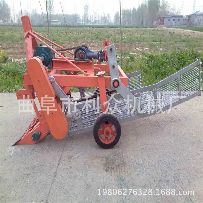 连云港 链条传动花生收获机 四轮带花生收获机