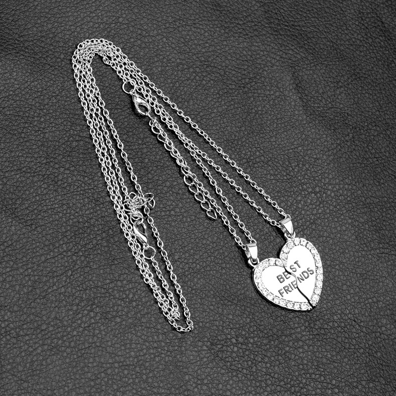 20g Weight Necklace Classification Wedding, Travel Occasion Alloy Material Letter Pattern Women'S Gender Plating Design Fashion Style Gold, Silver Color Fashion Letter Alloy Wholesale Pendant Necklaces 4