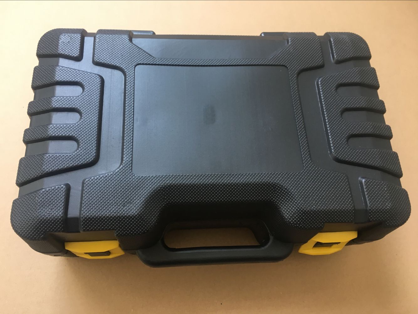 C95A9E361651A2492D38EFDD8DD533