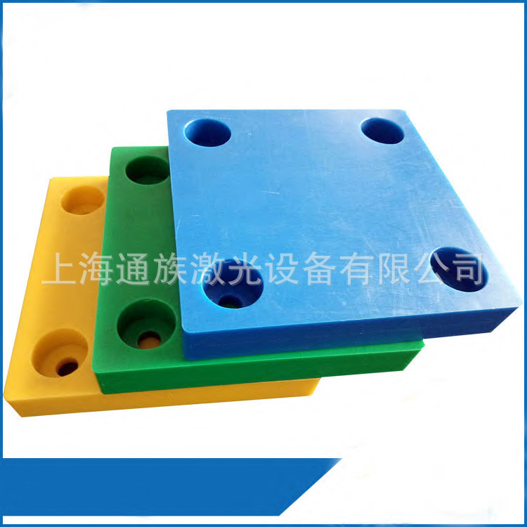 4498053748_245461275