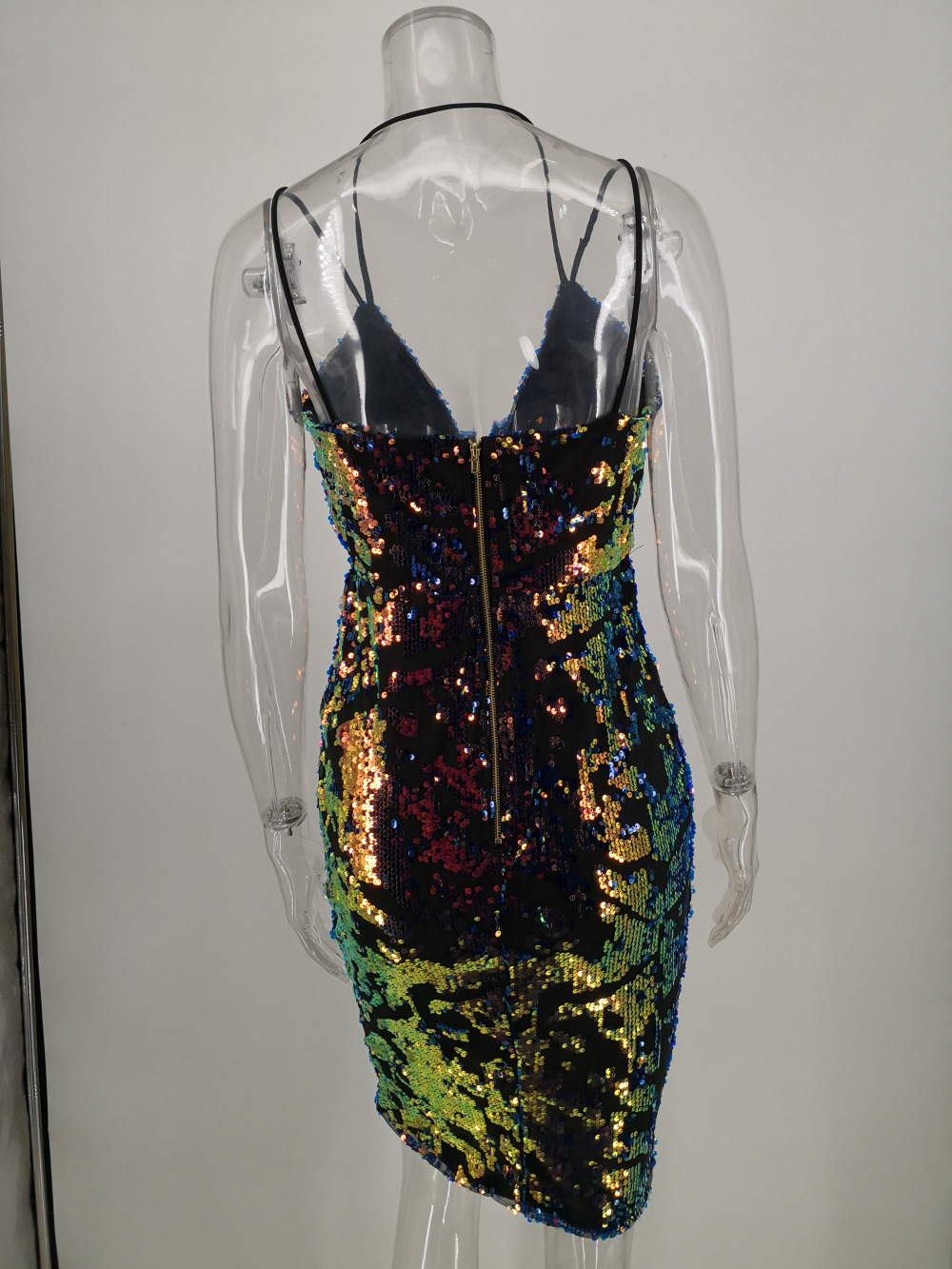 Sensual Sparkle: V-neck Backless Sequin Delight