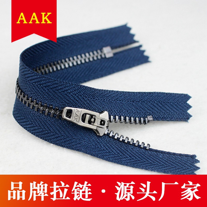 生产供应4#克叻Y牙闭尾 4号金属枪色拉链 服装专用拉锁 拉链