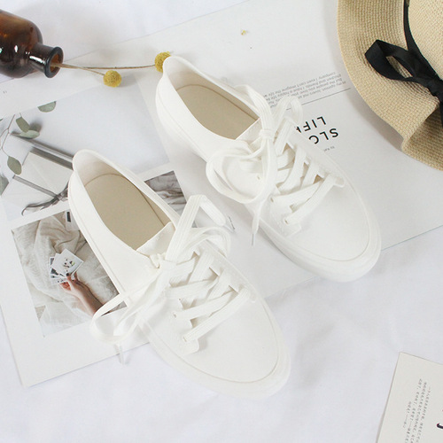 He Lisha Autumn New Casual White Sneakers for Women, Low-Top Solid-Color Lace-Up Rain Shoes—Perfect for Students to Wear Outdoors as Rain Boots