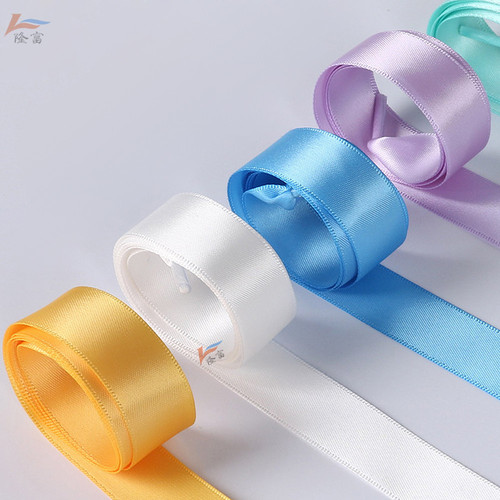 2 cm wide colorful ribbon shoelaces for foreign trade, young people's sports shoes laces in red, green and black silk shoelaces