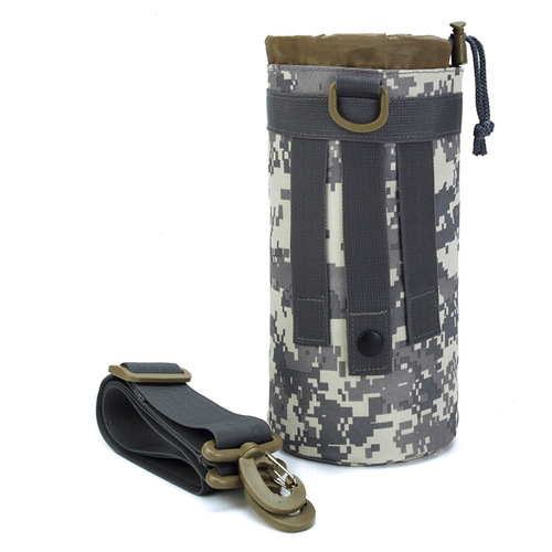 Sports water bottle bag water cup cover 1.5 liter outdoor bag men's camouflage shoulder crossbody small bag travel camping carry-on bag