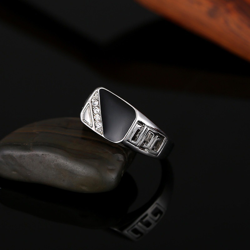 Simple Style Square Metal Enamel Inlay Rhinestones Men's Rings display picture 4