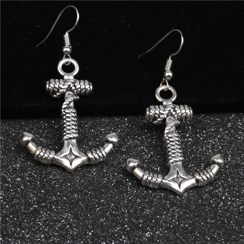 European And American Jewelry European And American High Profile Retro Earrings Halloween Spider Long Earrings Animal Boat Anchor Earrings display picture 7