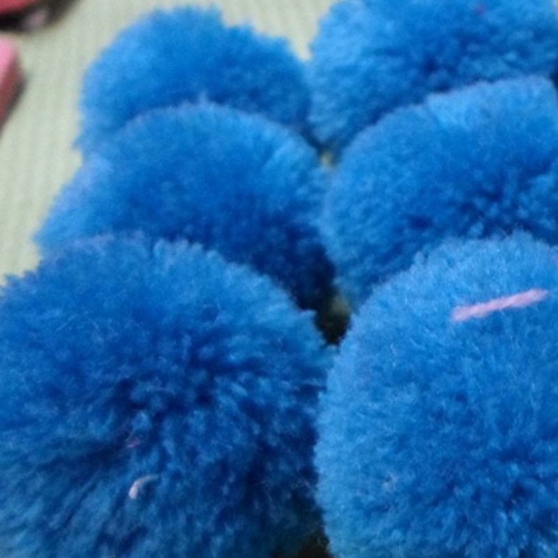 厂家直销 大量供应 开司米金丝毛线丙纶涤纶花边等毛球 来样定做