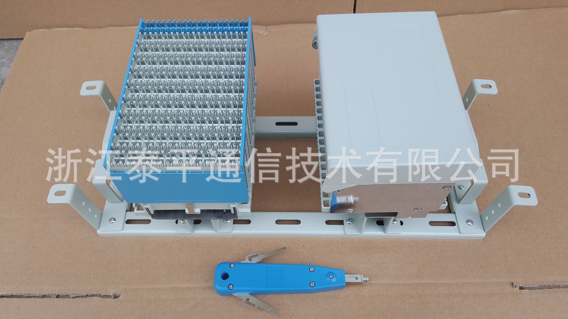 世纪人JPX265（小）配线架 (1)