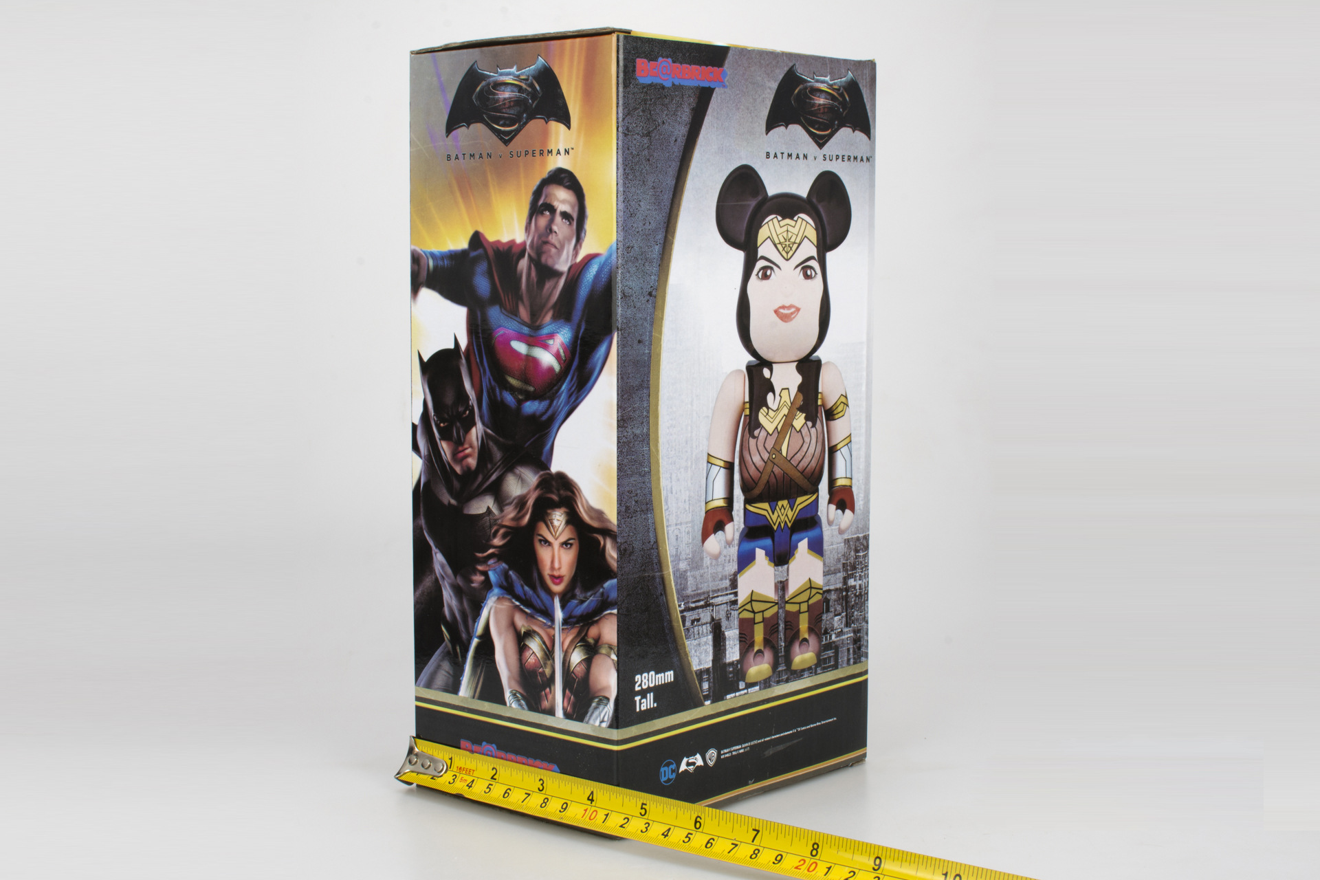 Wonder Woman Figurine