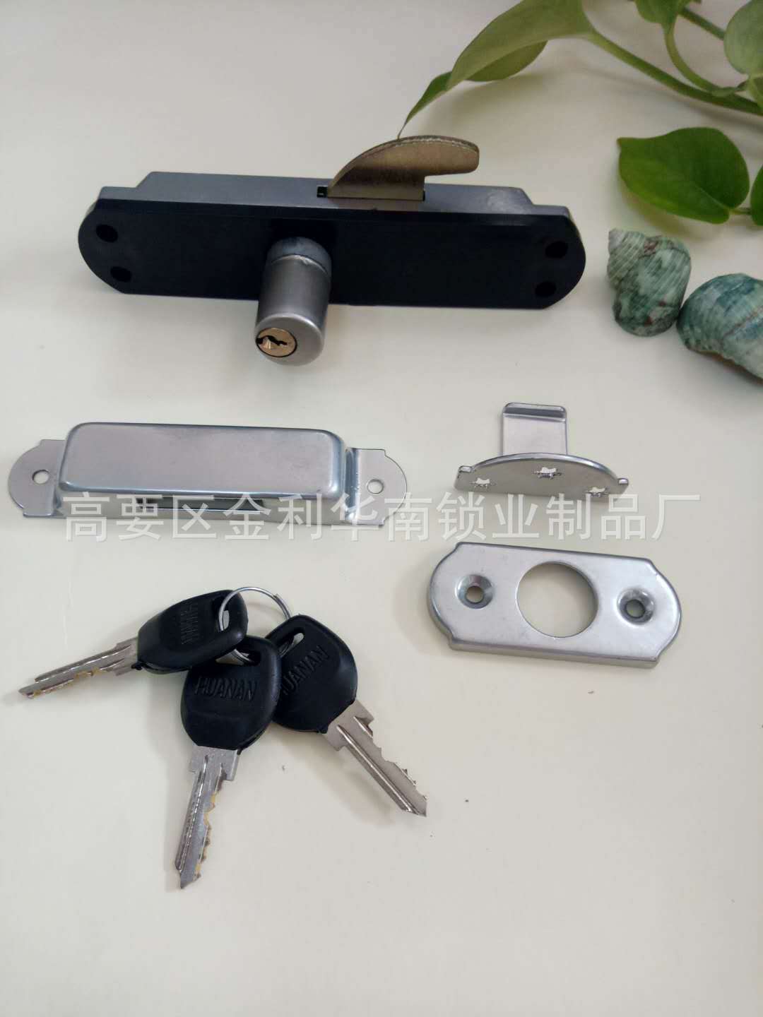 Cerradura deslizante 938A gris aleación de aluminio puerta corredera cerradura hebilla puerta corredera plástico acero mecánico puerta de madera cerradura gancho cerradura al por mayor