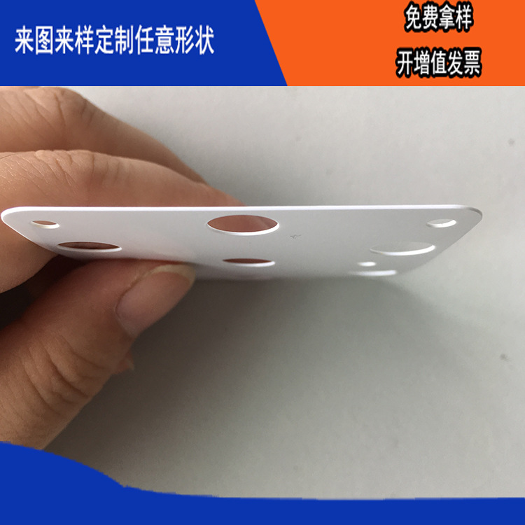 ����������רҵģ�ж���͸�����ɫPET��Ե��Ƭ�����������׼ʱ