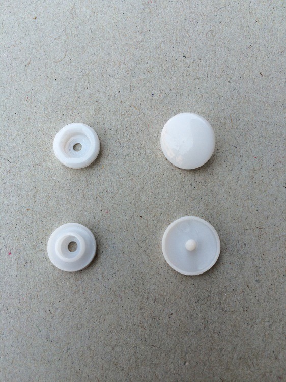 厂家批发塑料大白扣华联T5四合扣T5塑胶四合扣工装T5T8树脂四合扣