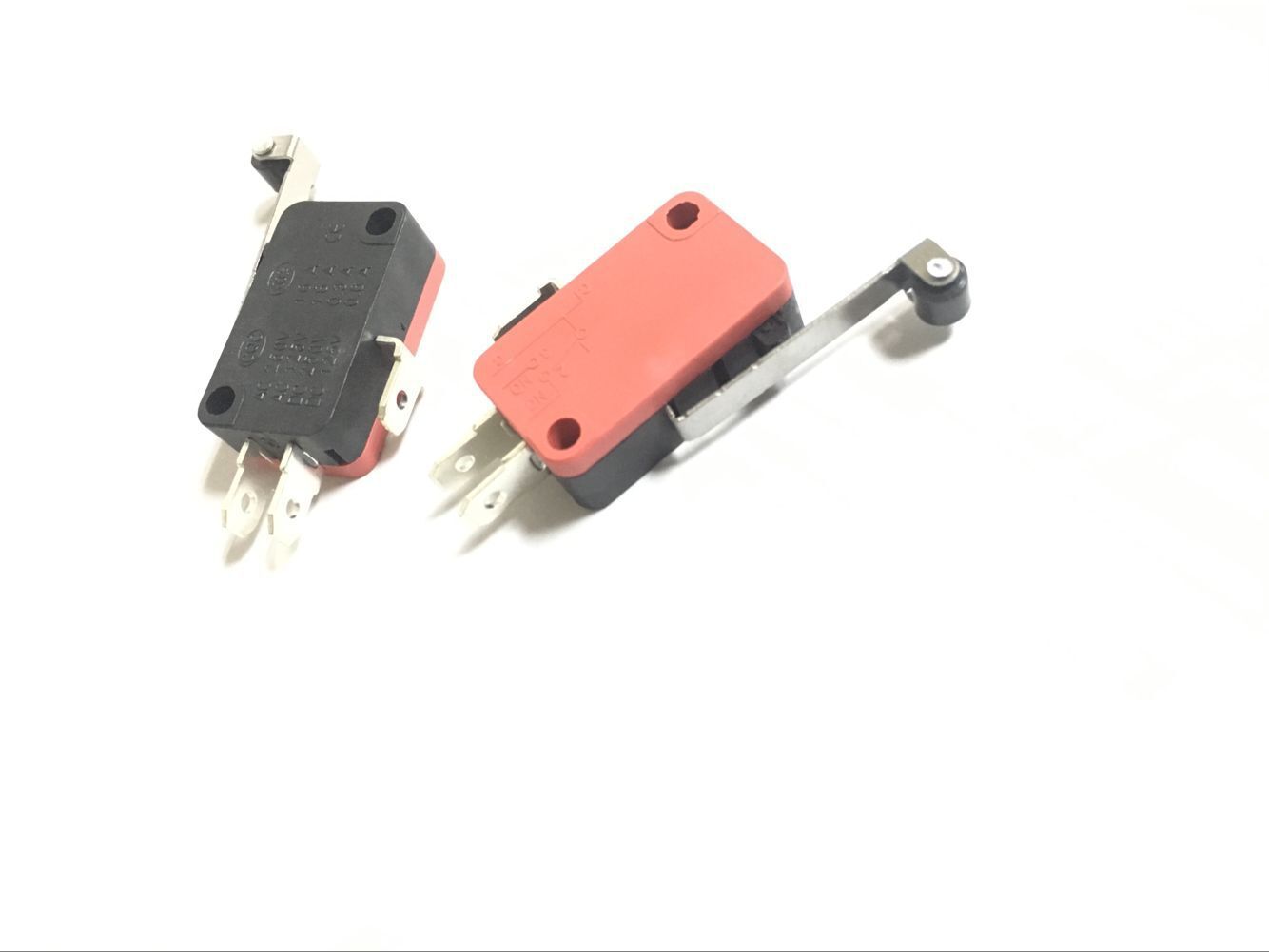 小型行程限位微动开关 V-156-1C25 银触点