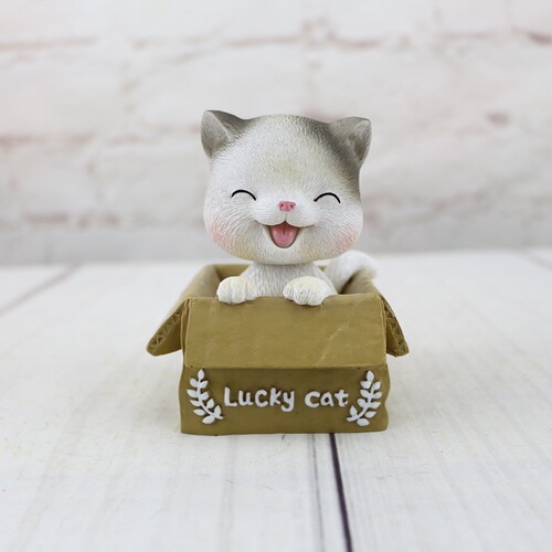 Creative new cute pet and cute cartoon cat Meow Xiaole shaking head ornaments car interior decoration ornaments