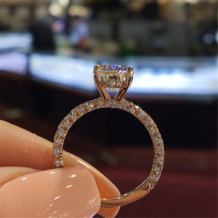 Diamond Engagement Ring For Women Sparkling Round Cut Jewelry_voghion.com