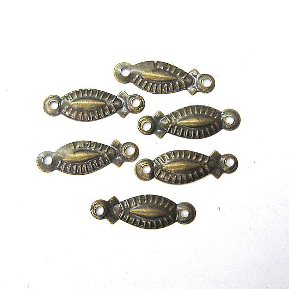 毛毛虫铜片月树叶铜片 梅花铜片 五角星铜片等铜制的手钉铜珠片