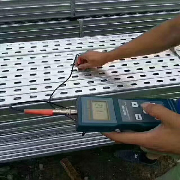 生产热镀锌光伏支架 太阳能光伏支架41*72*2.5光伏支架配件