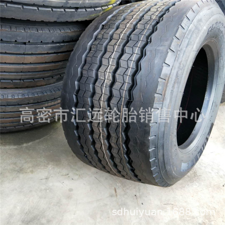 汽车 卡车钢丝胎385/55R22.5 导向顺纹4线纹 全钢真空轮胎