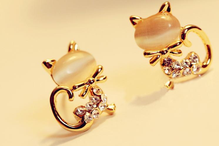 E17 Opal Stud Earrings With Diamonds Shining Kitty Stud Earrings European And American Korean Version Animal Earrings Stalls