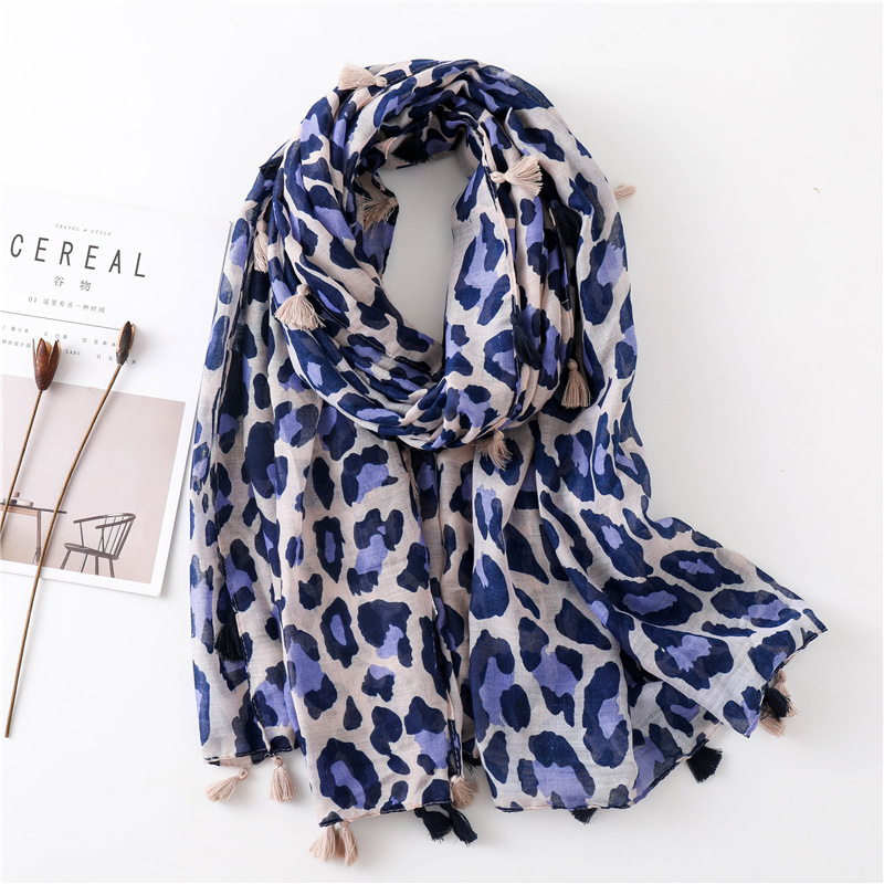 Leopard-print Cotton And Linen Scarves, Shawl, Long Silk Scarf, Keep Warm display picture 4