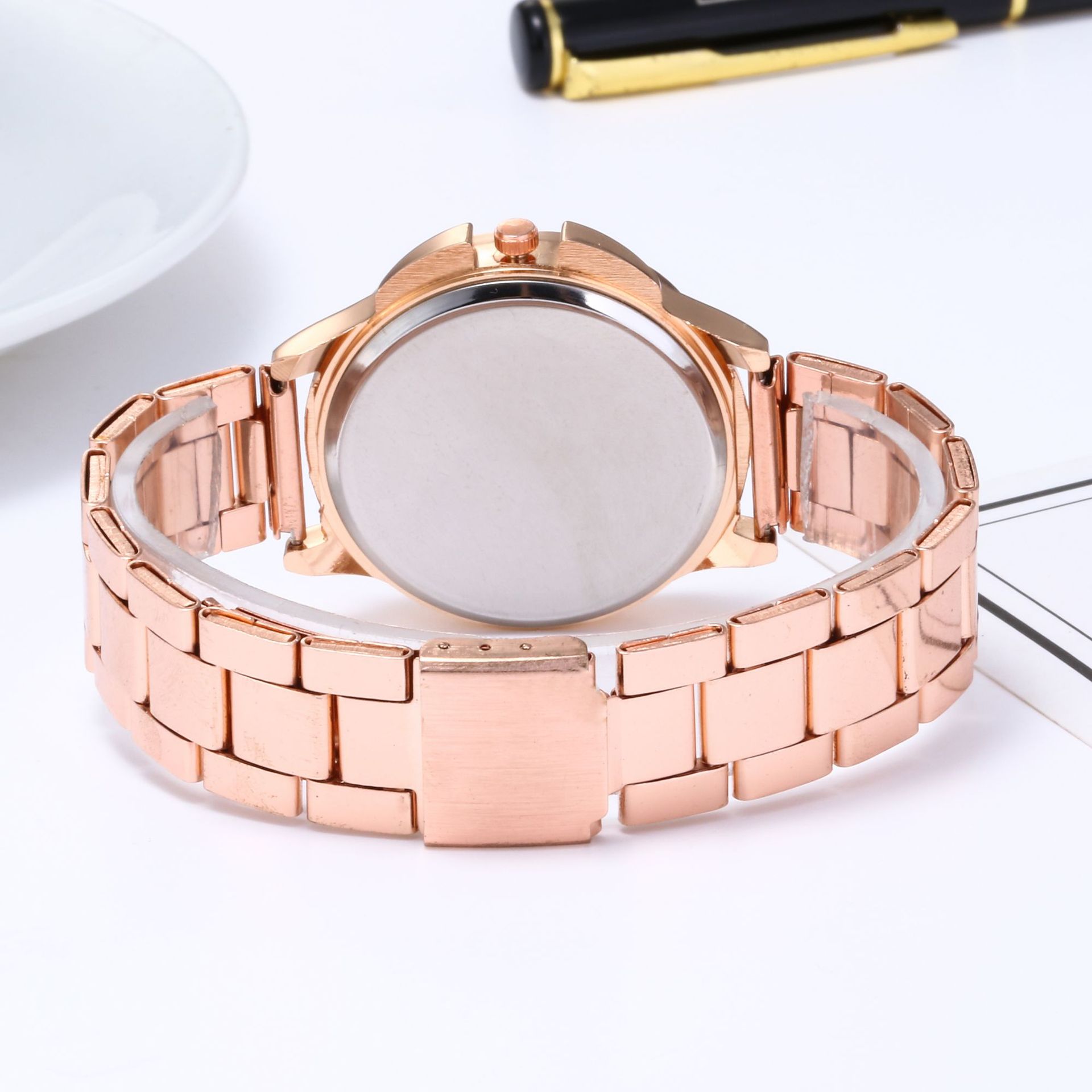 Reloj para mujer con esfera de pétalos y correa de acero con diamantes y esfera en inglés completo 2024 Gift Time Comes and Runs_voghion.com