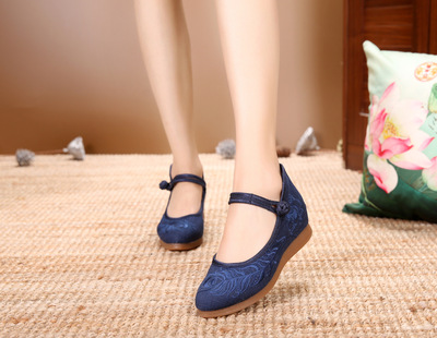 Chinese Folk Dance Shoes  old Beijing cloth shoes embroidered shoes wedges hanfu ethical wind goose bottom buckles single shoes