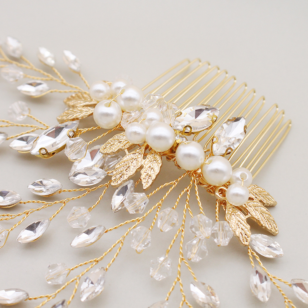 Stylish Pearl Hair Comb