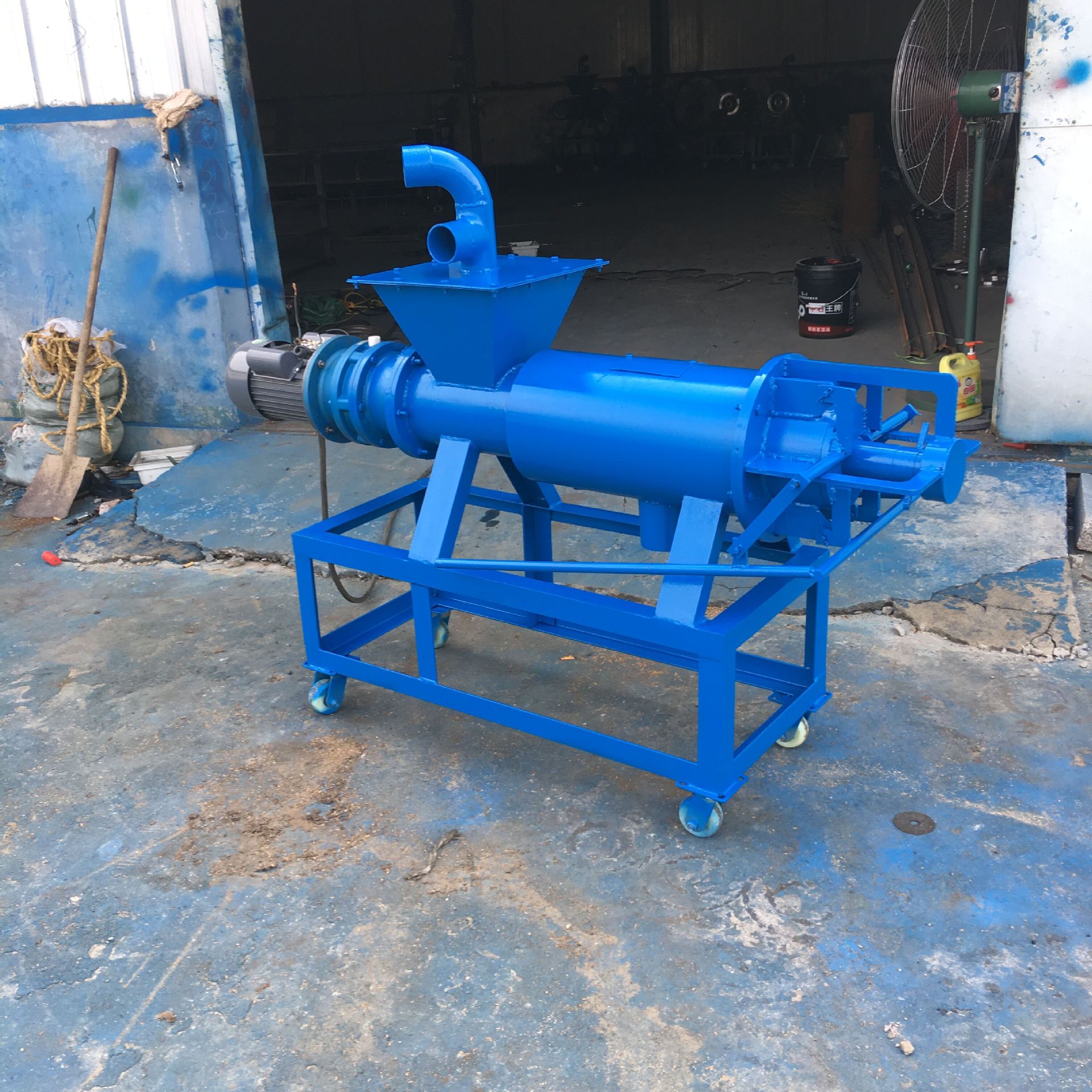 定做200型鸡粪干湿分离机 铰刀式螺旋挤压脱水设备生产批发