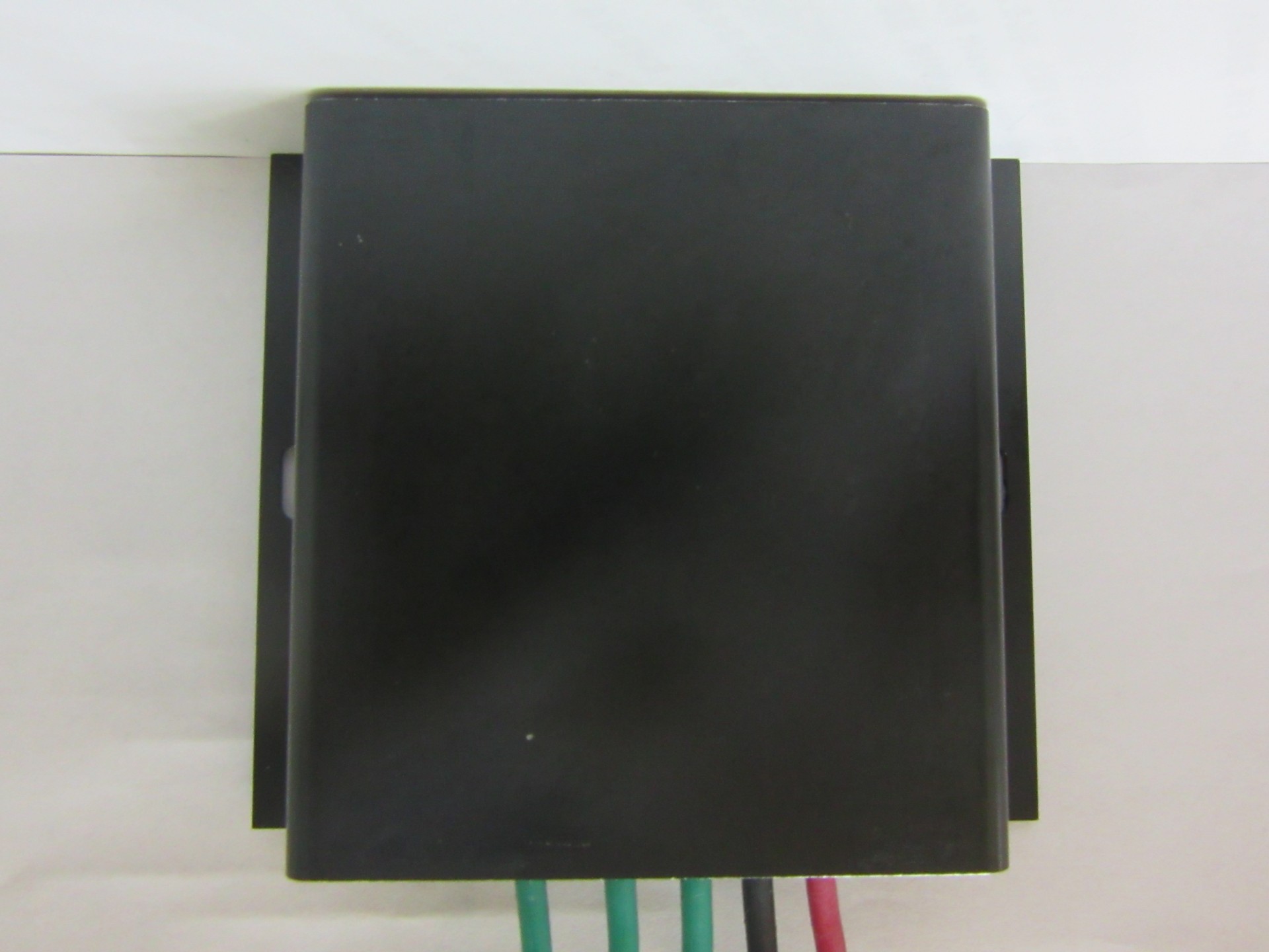 12v/24v自动切换风力发电机控制器