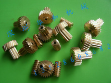 遥控玩具舵机齿轮箱微小型铜蜗杆蜗轮3齿和24齿组合小速比减速器