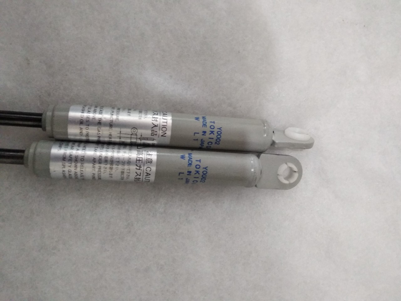 TOKICO气弹簧  支撑杆  Y0002